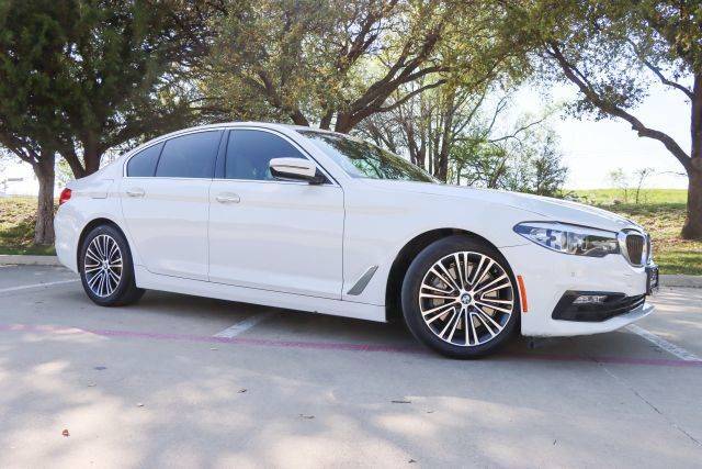 2018 BMW 5 Series 530i RWD photo