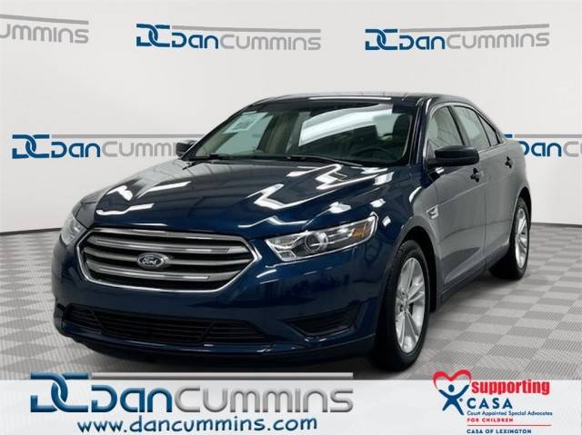 2017 Ford Taurus SE FWD photo