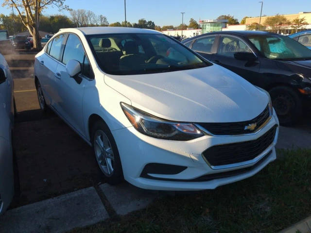 2018 Chevrolet Cruze LT FWD photo