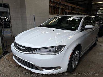 2015 Chrysler 200 Limited FWD photo