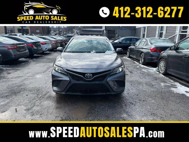 2018 Toyota Camry SE FWD photo