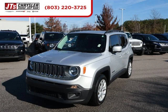 2017 Jeep Renegade Latitude FWD photo