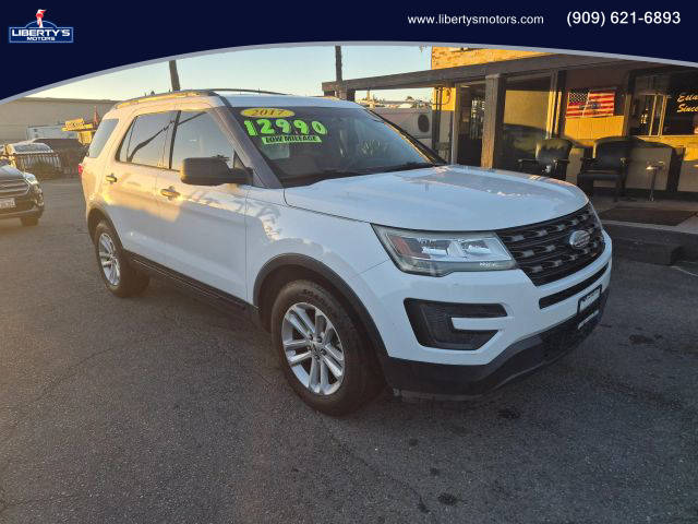 2017 Ford Explorer Base FWD photo