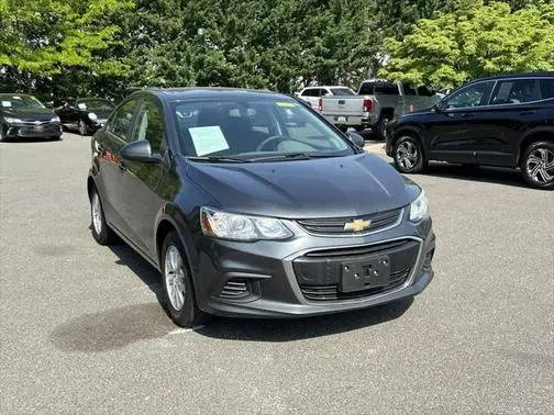 2018 Chevrolet Sonic LT FWD photo