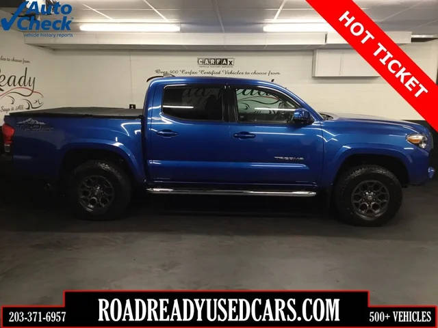 2017 Toyota Tacoma SR5 4WD photo