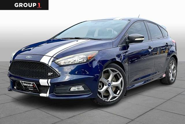 2017 Ford Focus ST FWD photo