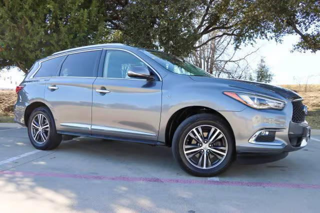 2018 Infiniti QX60  AWD photo