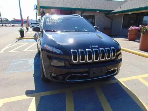 2018 Jeep Cherokee Latitude FWD photo