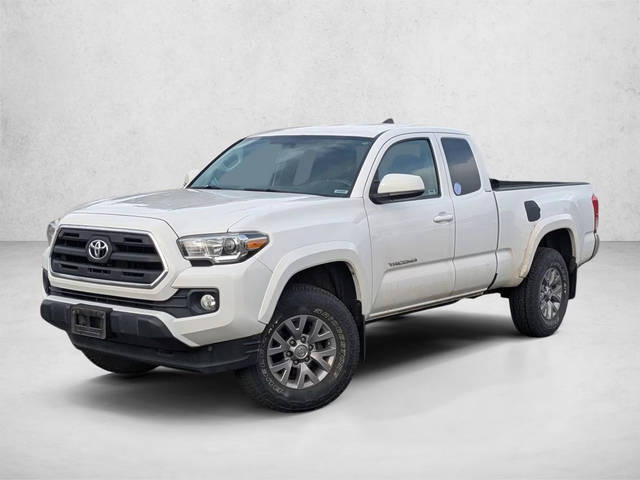 2017 Toyota Tacoma SR5 4WD photo