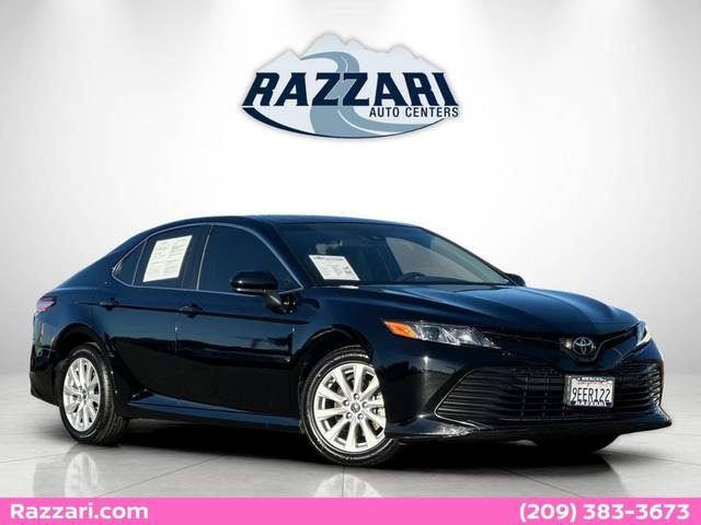 2018 Toyota Camry LE FWD photo