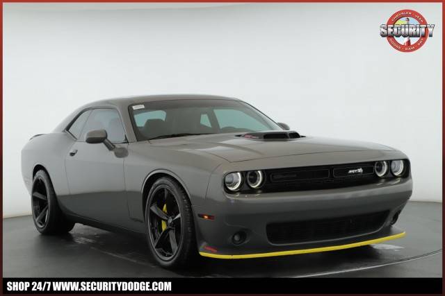 2018 Dodge Challenger 392 Hemi Scat Pack Shaker RWD photo