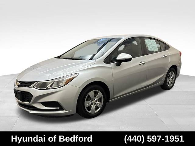 2018 Chevrolet Cruze LS FWD photo