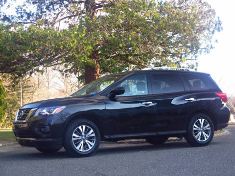 2018 Nissan Pathfinder SV 4WD photo