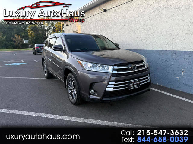 2017 Toyota Highlander XLE AWD photo