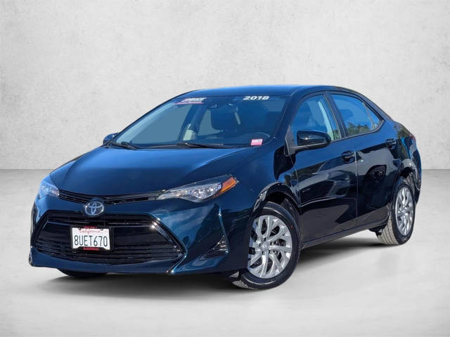 2018 Toyota Corolla LE FWD photo