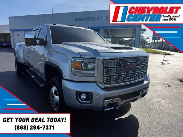 2018 GMC Sierra 3500HD Denali 4WD photo