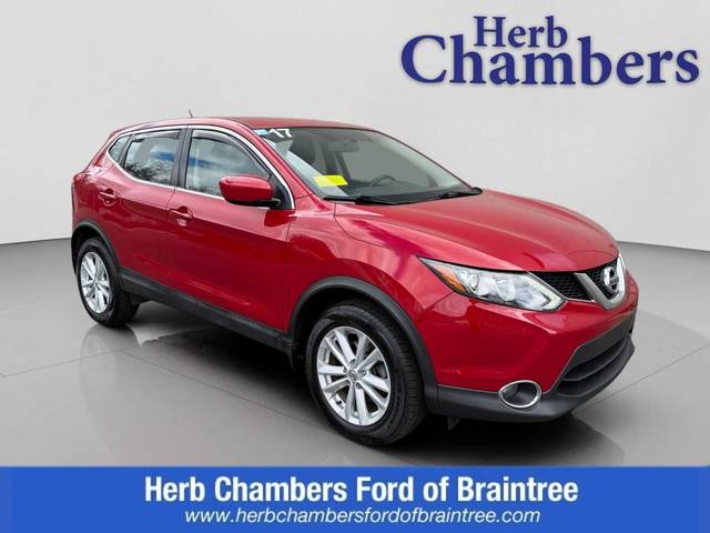 2017 Nissan Rogue Sport S FWD photo