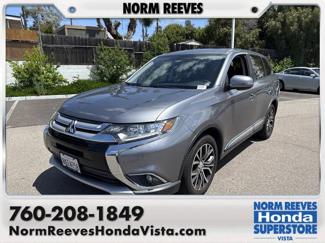 2017 Mitsubishi Outlander SE FWD photo