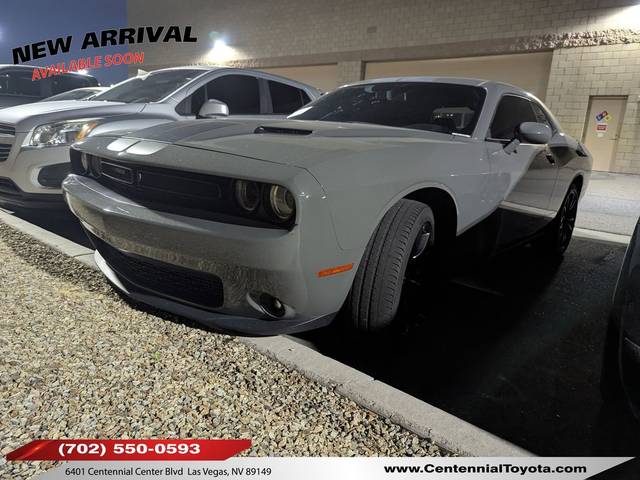 2018 Dodge Challenger SXT RWD photo