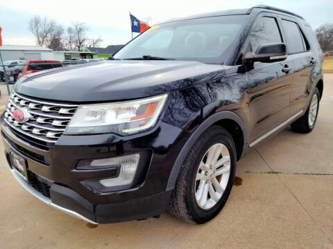 2017 Ford Explorer XLT FWD photo