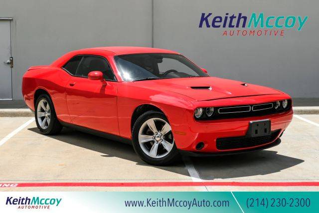 2018 Dodge Challenger SXT RWD photo