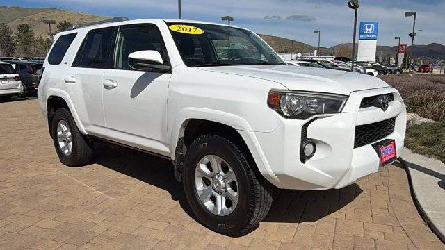 2017 Toyota 4Runner SR5 4WD photo