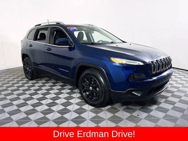 2018 Jeep Cherokee Latitude FWD photo
