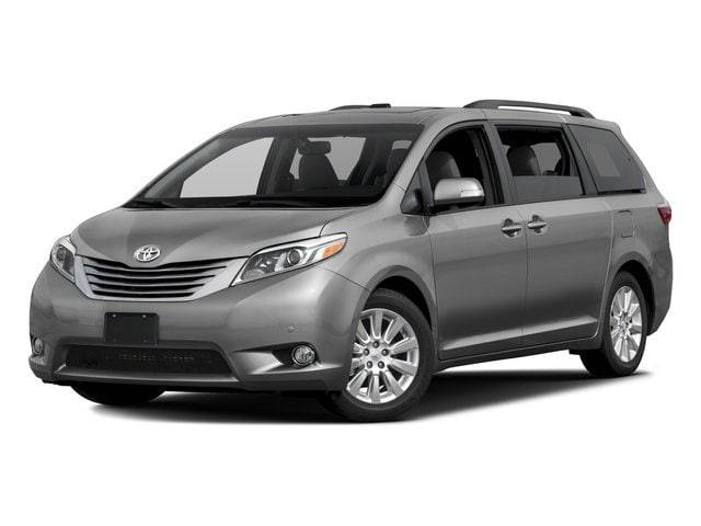 2017 Toyota Sienna XLE FWD photo