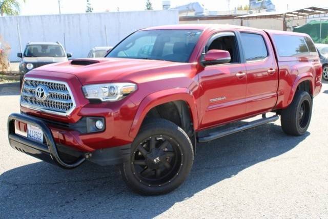 2017 Toyota Tacoma TRD Sport RWD photo