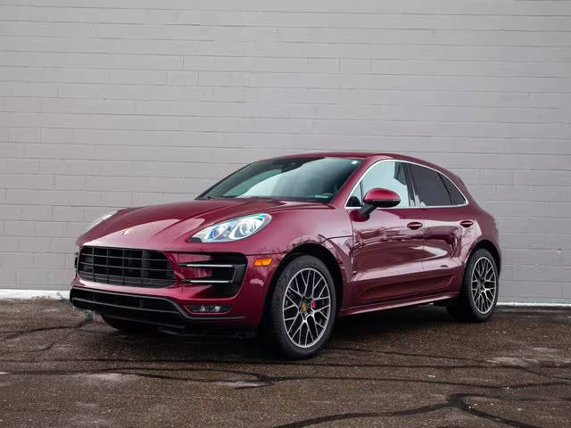 2018 Porsche Macan Turbo AWD photo