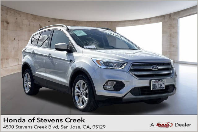 2018 Ford Escape SEL FWD photo