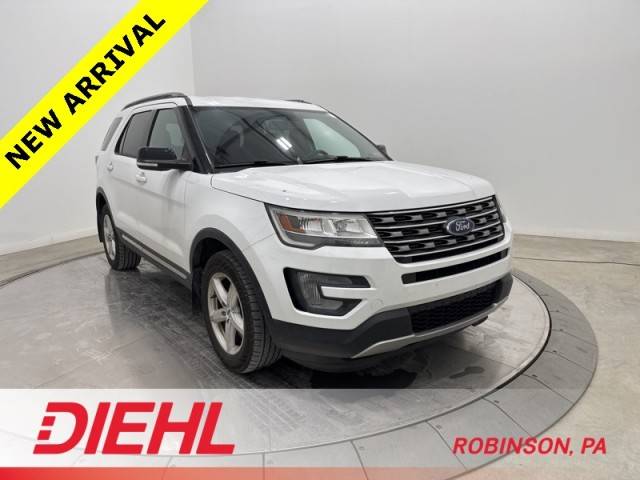 2017 Ford Explorer XLT 4WD photo