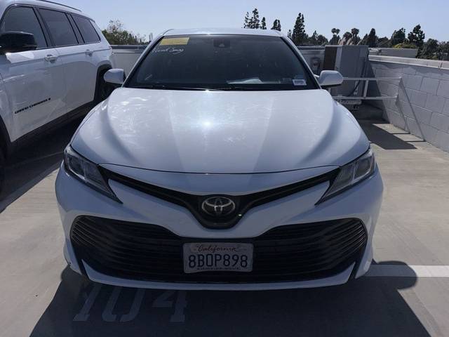 2018 Toyota Camry LE FWD photo