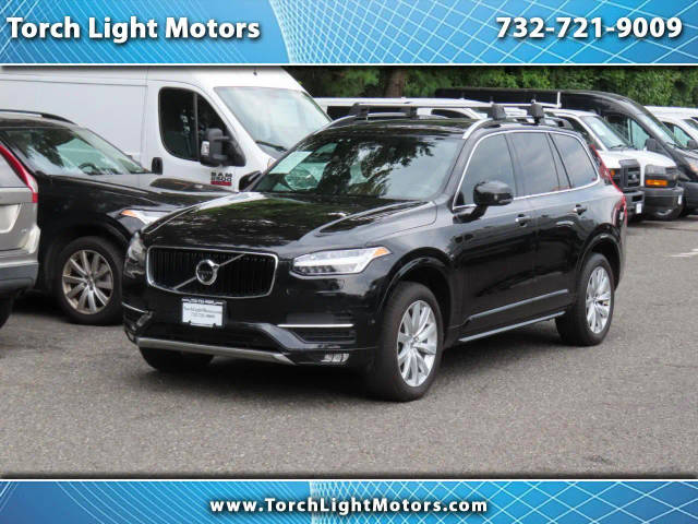 2017 Volvo XC90 Momentum AWD photo