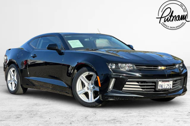 2016 Chevrolet Camaro 1LT RWD photo