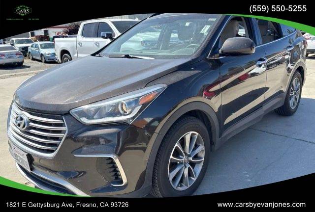 2017 Hyundai Santa Fe SE FWD photo
