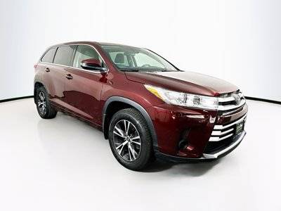 2018 Toyota Highlander LE FWD photo