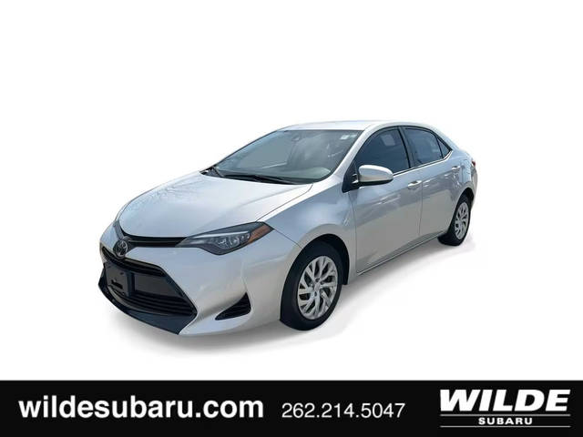 2018 Toyota Corolla LE FWD photo