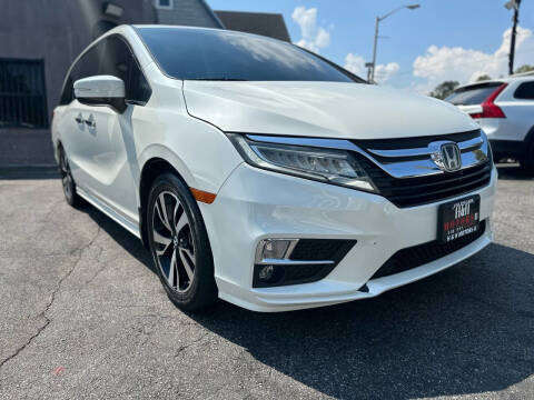 2018 Honda Odyssey Elite FWD photo