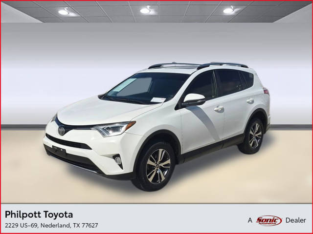 2018 Toyota RAV4 XLE FWD photo