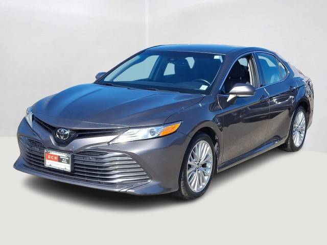 2018 Toyota Camry XLE FWD photo