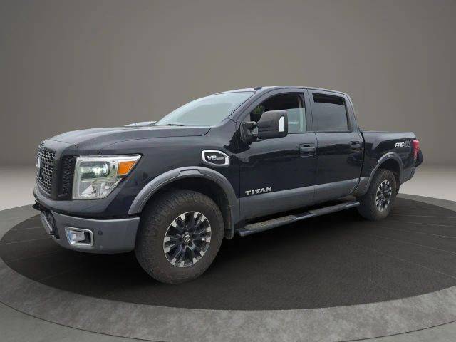 2017 Nissan Titan PRO-4X 4WD photo
