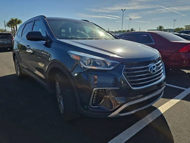 2017 Hyundai Santa Fe SE FWD photo