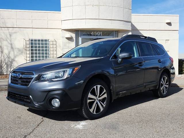 2018 Subaru Outback Limited AWD photo