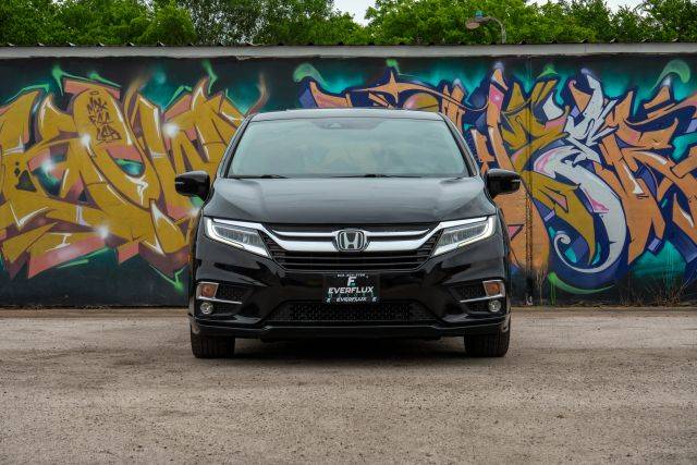 2018 Honda Odyssey Elite FWD photo