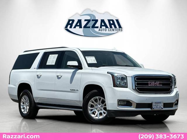 2017 GMC Yukon XL SLT 4WD photo