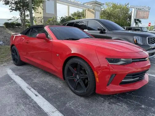 2017 Chevrolet Camaro 1LT RWD photo