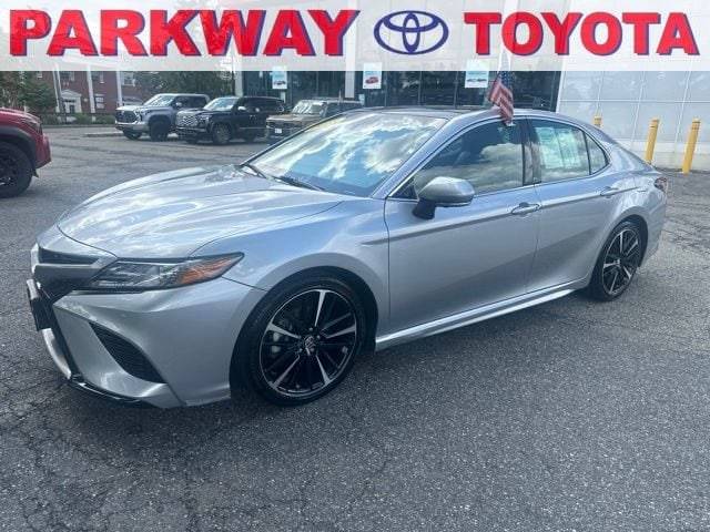 2018 Toyota Camry XSE V6 FWD photo