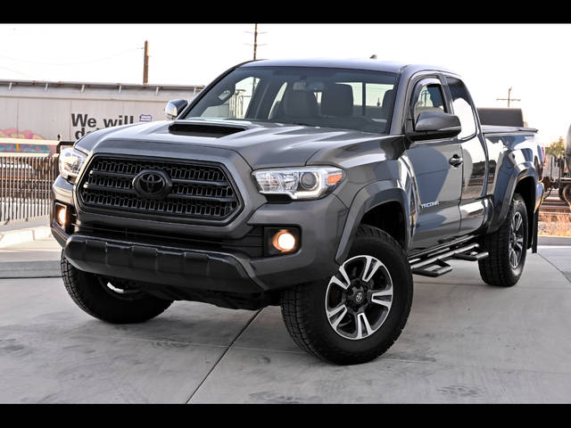 2017 Toyota Tacoma TRD Sport 4WD photo