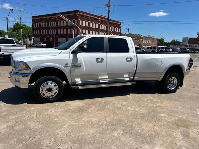 2018 Ram 3500 Laramie 4WD photo